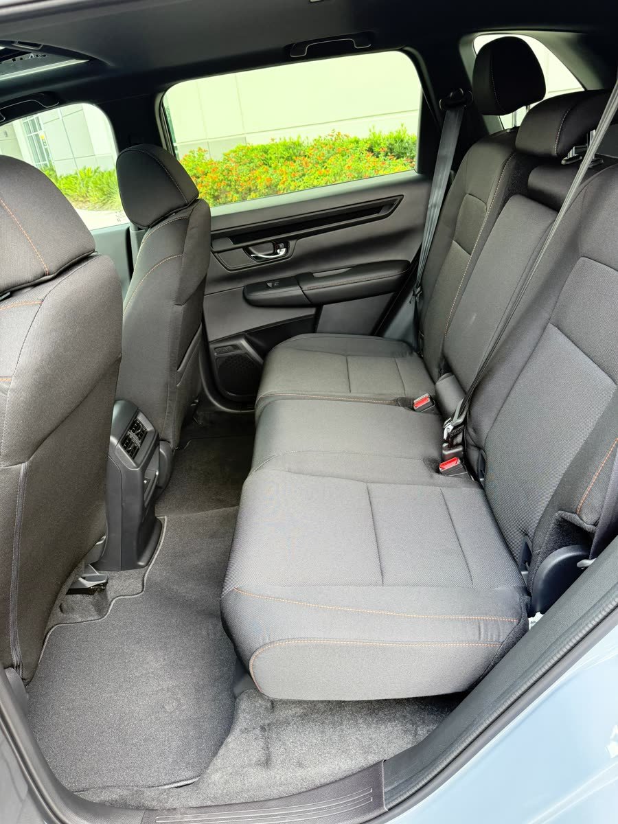 Honda CR-V Sport Hybrid — photo 7 of 9