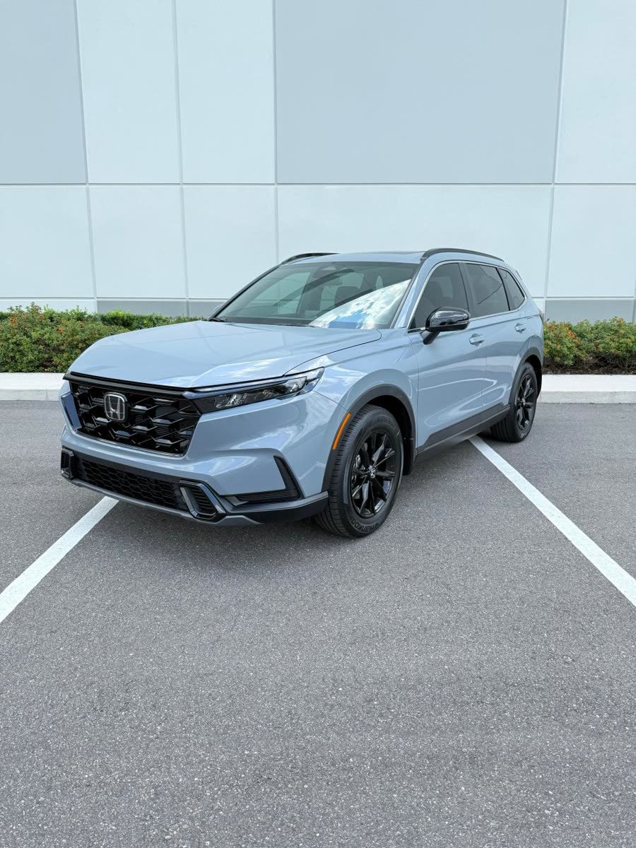 Honda CR-V Sport Hybrid — photo 1 of 9