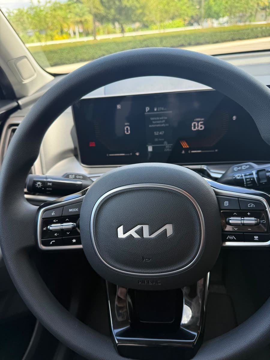 Kia Sorento LX White — photo 4 of 12