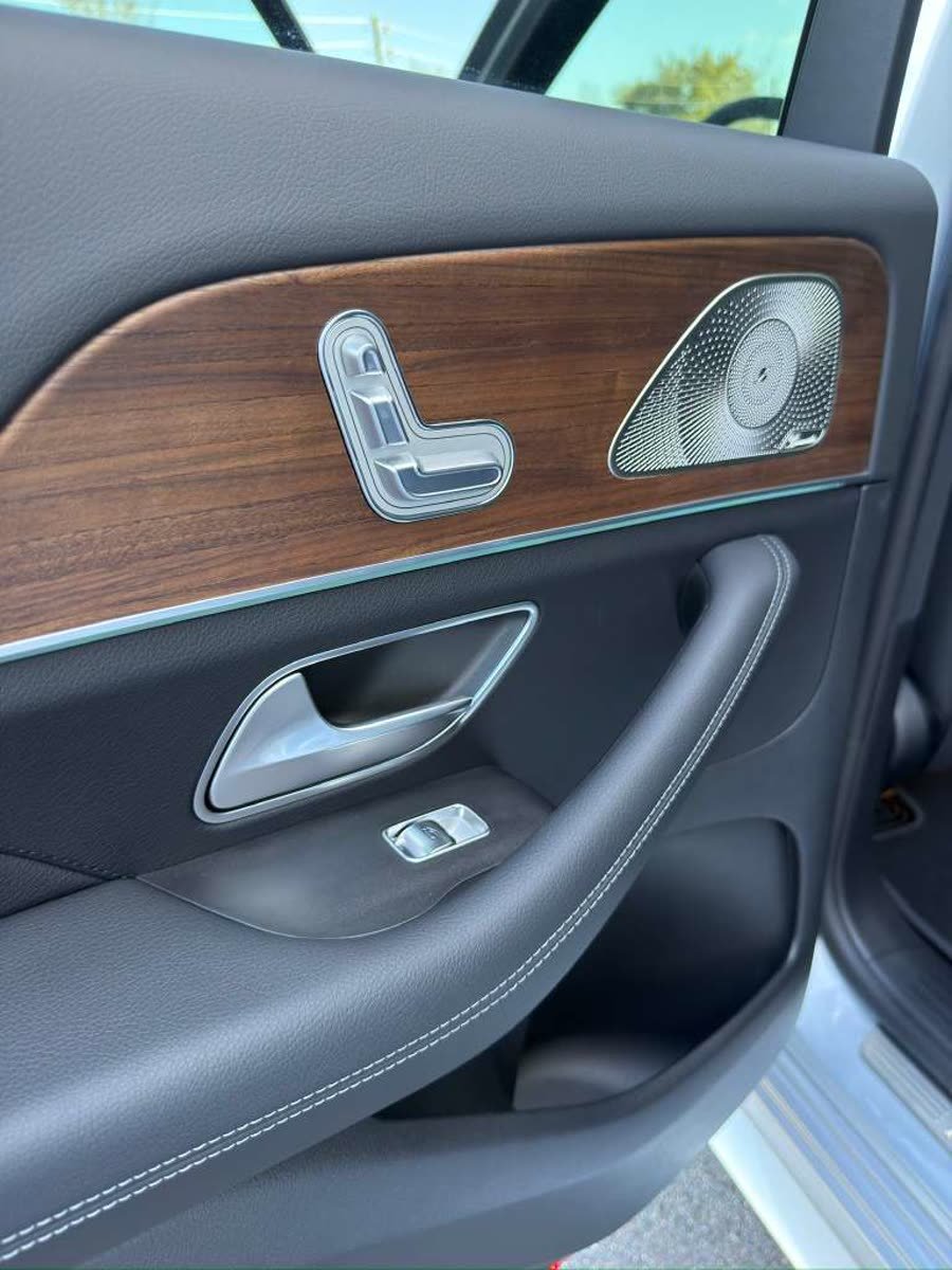 Mercedes-Benz GLS 450 — photo 5 of 16