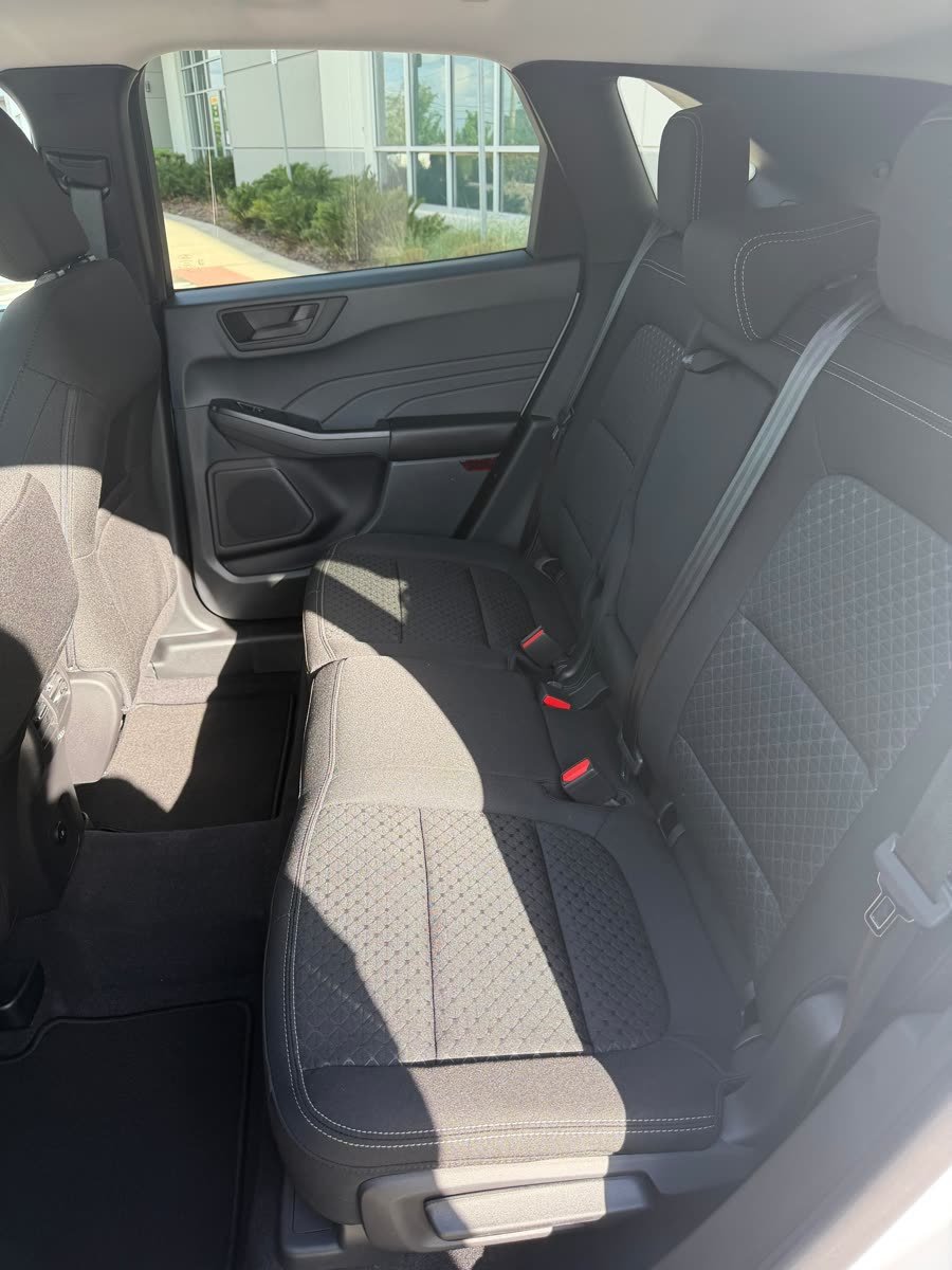 Ford Escape — photo 5 of 7