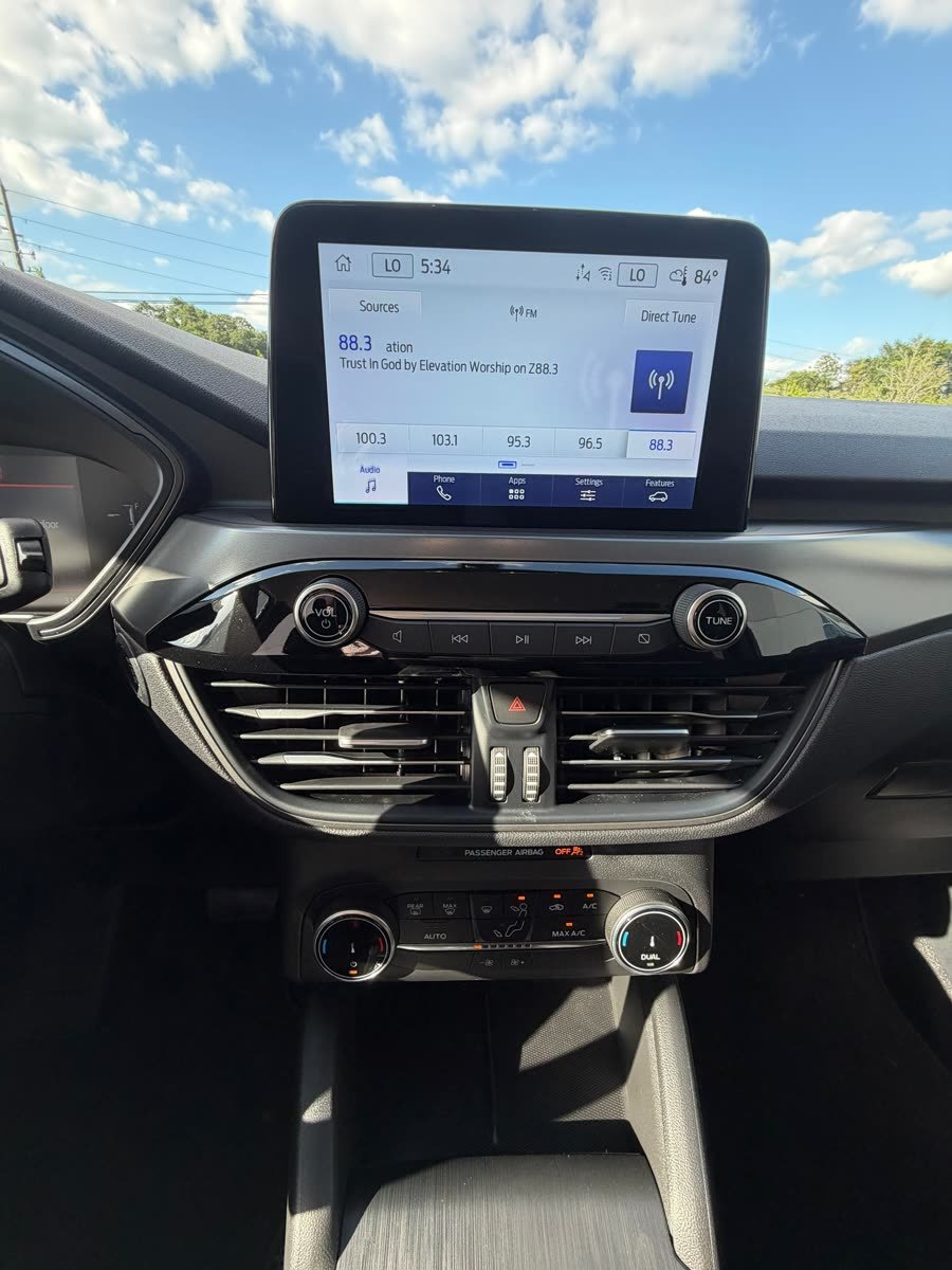 Ford Escape — photo 4 of 7