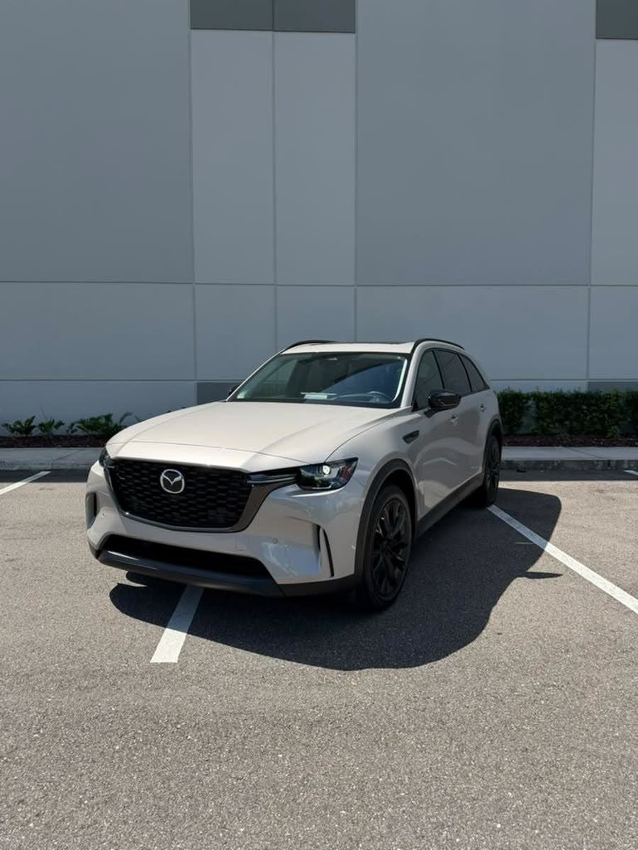 Mazda CX-90 Hybrid — photo 1 of 14